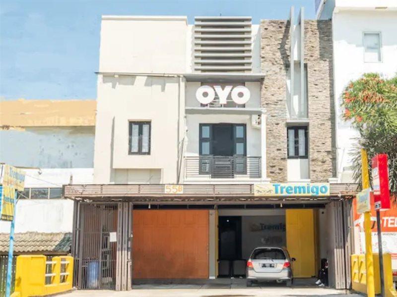 Hotel Syariah Tremigo Guesthouse Cirebon Dış mekan fotoğraf