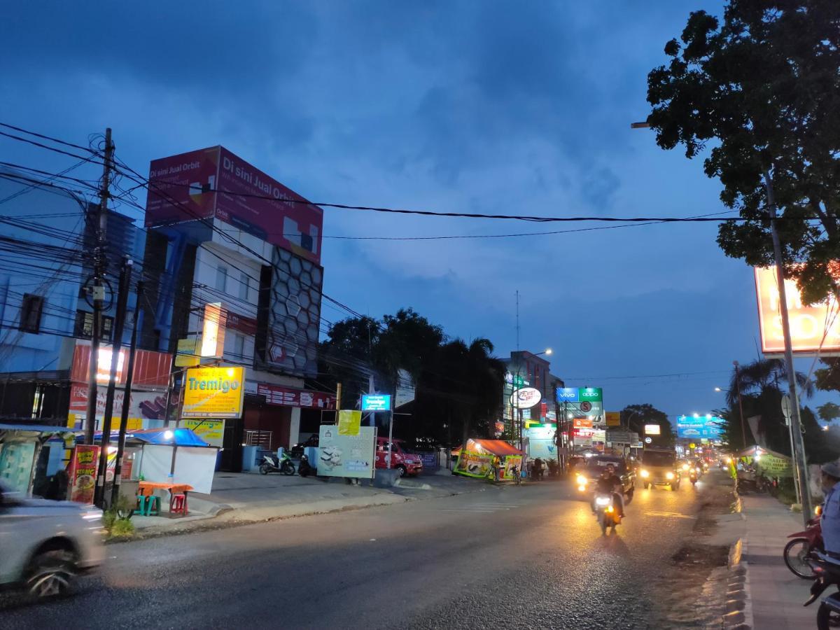 Hotel Syariah Tremigo Guesthouse Cirebon Dış mekan fotoğraf