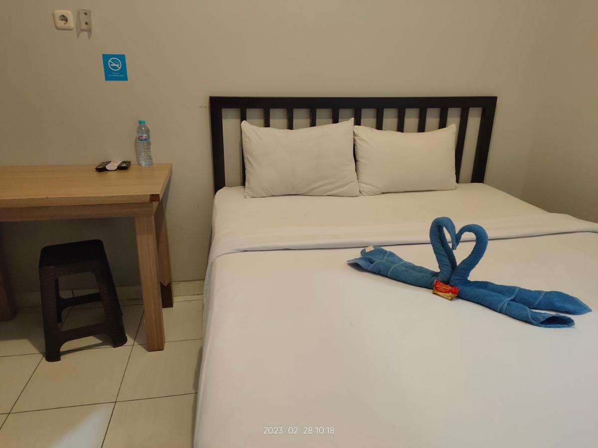Hotel Syariah Tremigo Guesthouse Cirebon Dış mekan fotoğraf