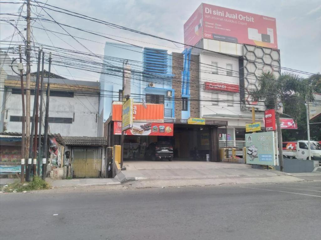Hotel Syariah Tremigo Guesthouse Cirebon Dış mekan fotoğraf