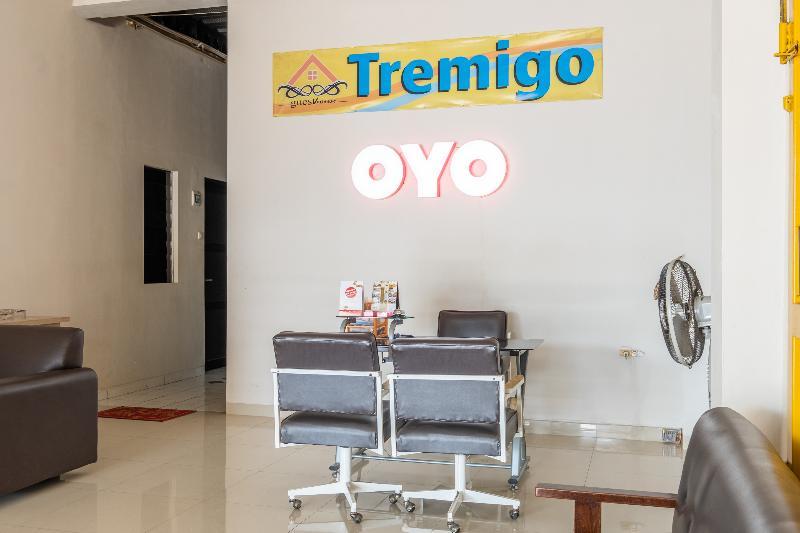 Hotel Syariah Tremigo Guesthouse Cirebon Dış mekan fotoğraf
